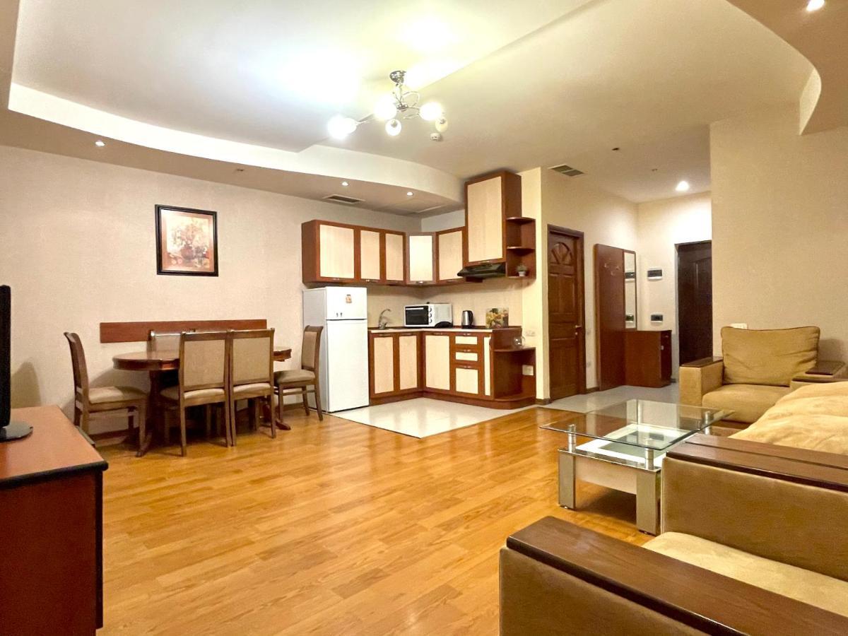 Apartments Emili 耶烈万 外观 照片